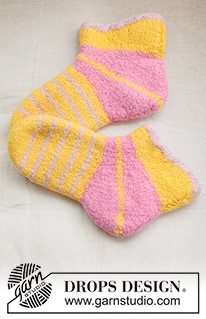 Candy Pop Slippers / DROPS 265-33 - Knitted and felted slippers in DROPS Snow, with stripes and rolled edges. Sizes 35-46 = US 4½ – 12½. Theme: Easter.