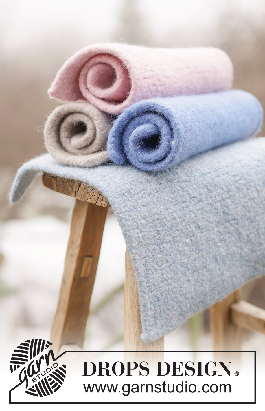Pastel Meadow Seating Pad / DROPS 265-35 - Knitted and felted sitting mat in DROPS Snow. The piece is worked back and forth in stockinette stitch. Theme: Easter.