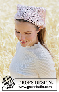Rosy Rhythm Bandana / DROPS 265-5 - Neulottu huivi / bandana-huivi DROPS Cotton Merino -langasta. Työssä on pitsineuletta ja i-cord-reunus.