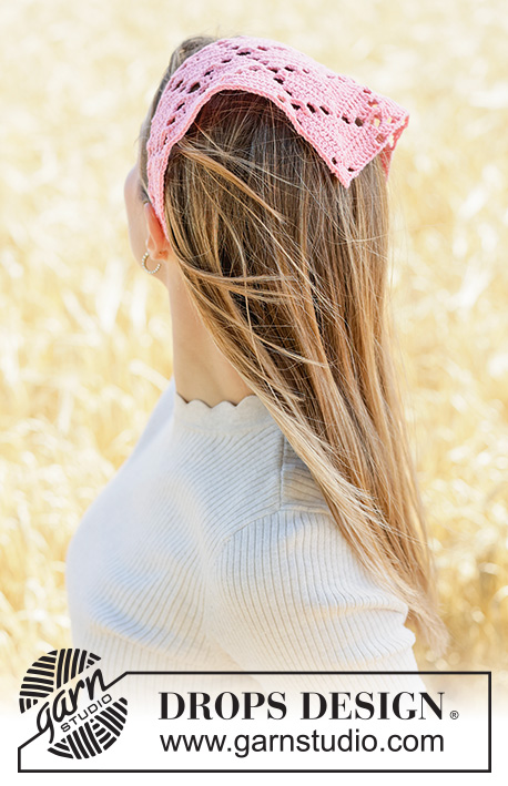 Soft Rose Bandana / DROPS 265-6 - Virkattu huivi / bandana-huivi DROPS Safran-langasta. Työ virkataan tasona ja työssä on pitsikuvioita.