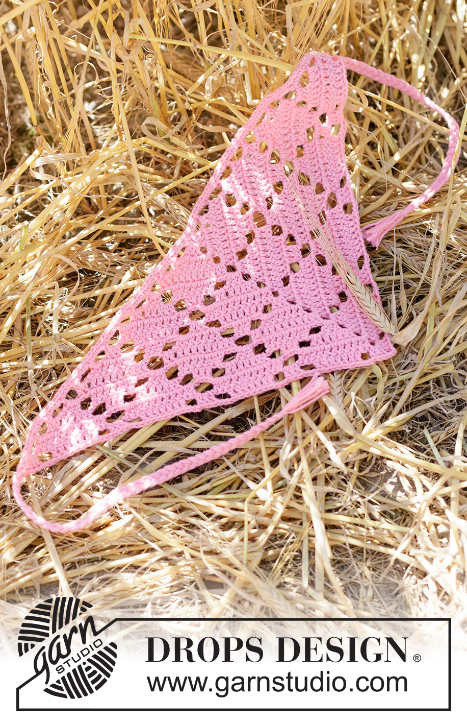 Soft Rose Bandana / DROPS 265-6 - Virkattu huivi / bandana-huivi DROPS Safran-langasta. Työ virkataan tasona ja työssä on pitsikuvioita.