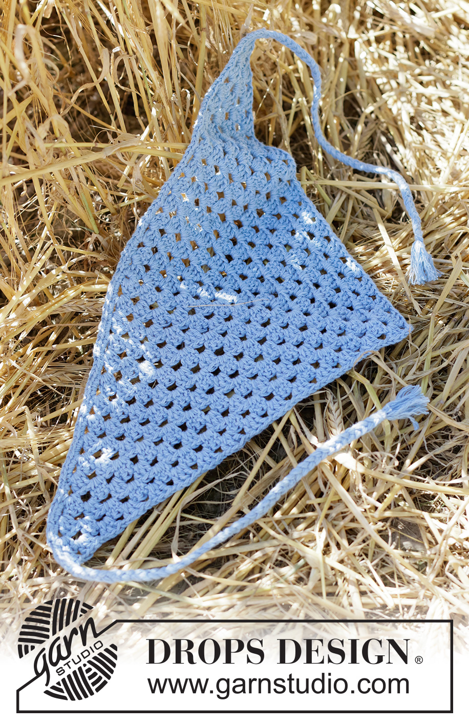 Sky Rover Bandana / DROPS 265-8 - Virkattu huivi / bandana-huivi DROPS Belle-langasta. Työ virkataan tasona ja työssä on pylväsryhmiä.