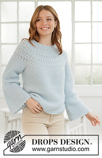 Blue Petal Sweater / DROPS 266-24 - Ylhäältä alas virkattu pusero DROPS Air-langasta. Työssä on pylväitä ja nirkkoreunukset. Kaarrokkeessa on pitsikuvioita. Koot XS - XXXL.