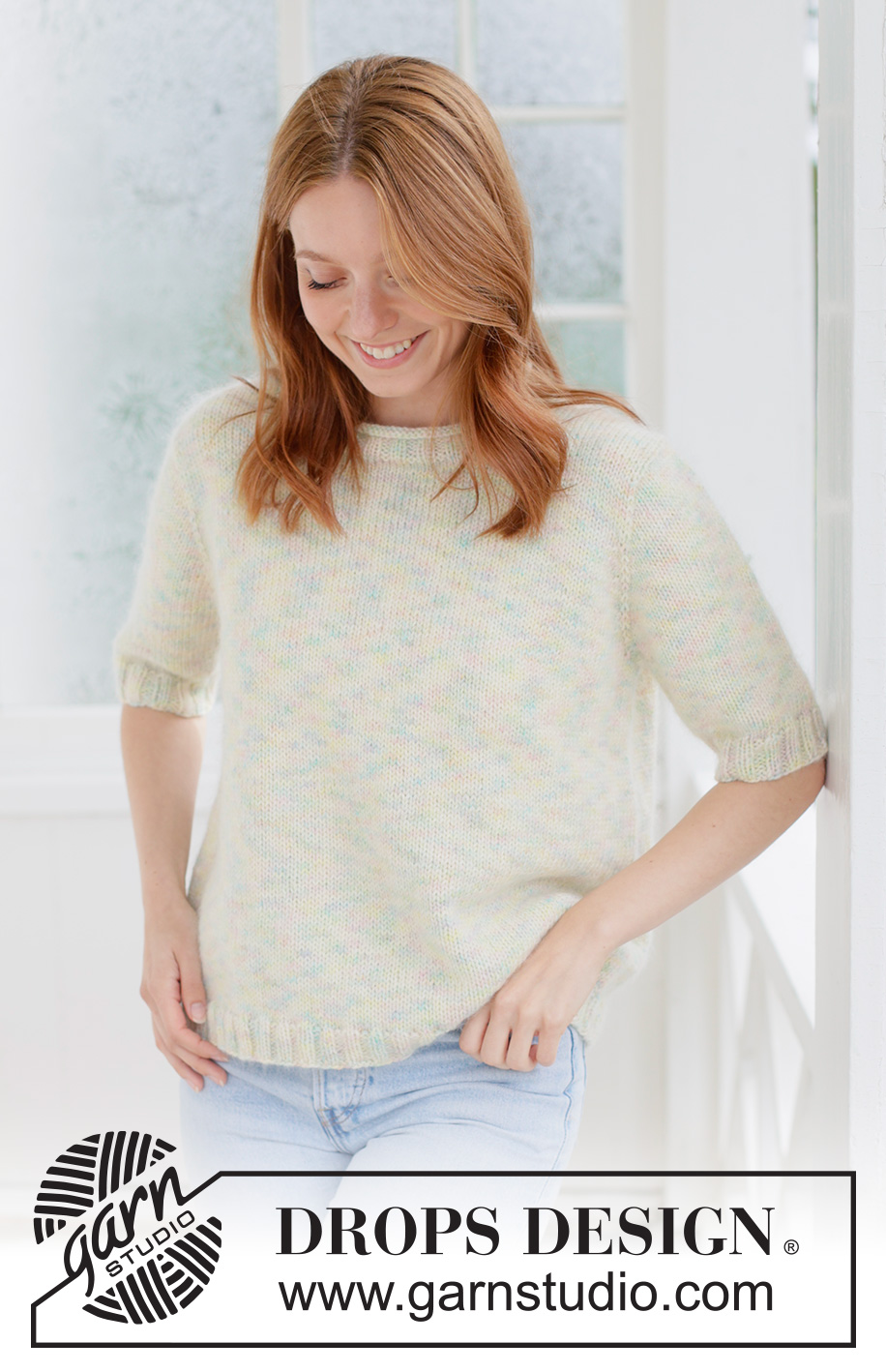 Pastel Bloom Sweater / DROPS 266-29 - Jersey a punto en DROPS Fiesta y DROPS Kid-Silk. La labor se trabaja de arriba abajo con punto jersey con canesú europeo, manga corta y cenefa del cuello enrollado. Tallas XS - XXXL.