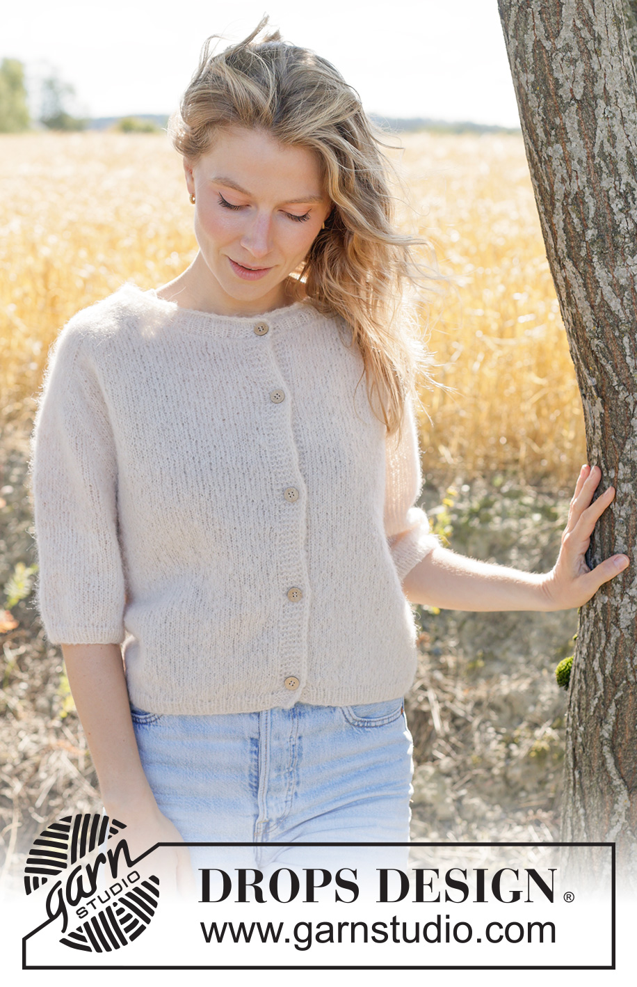 Quiet Field Cardigan / DROPS 266-31 - Propínací svetr se sedlovými náramenice, rolovacím lemem, dutinkou a krátkými rukávy pletený shora dolů lícovým žerzejem z příze DROPS Brushed Alpaca Silk. Velikosti: XS - XXXL.