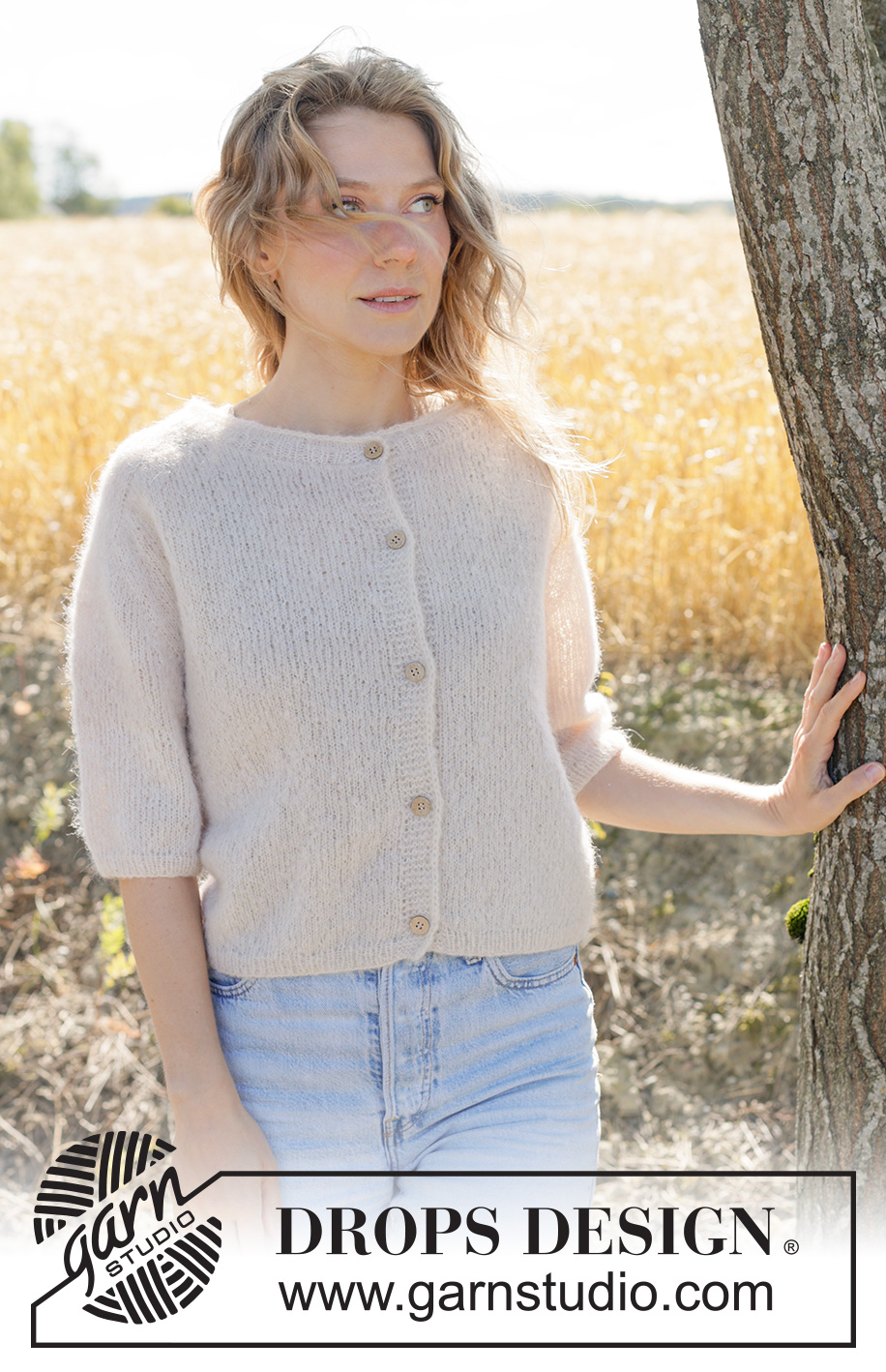Quiet Field Cardigan / DROPS 266-31 - Propínací svetr se sedlovými náramenice, rolovacím lemem, dutinkou a krátkými rukávy pletený shora dolů lícovým žerzejem z příze DROPS Brushed Alpaca Silk. Velikosti: XS - XXXL.