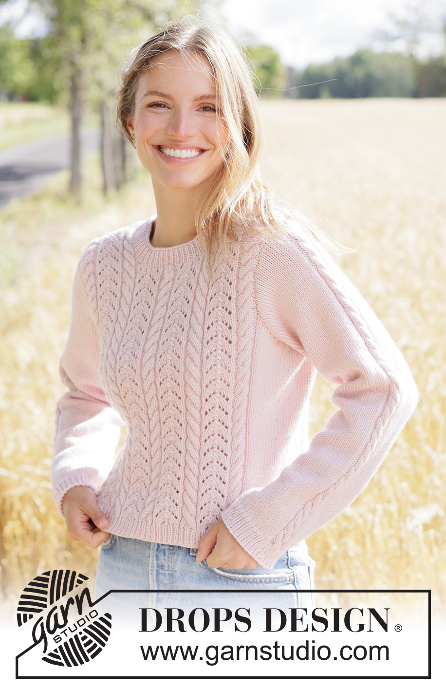 Forever Rose Sweater / DROPS 267-1 - Pulovr s krajkovým a copánkovým vzorem pletený zdola nahoru z příze DROPS Daisy nebo DROPS Lima. Velikost XS – XXXL.