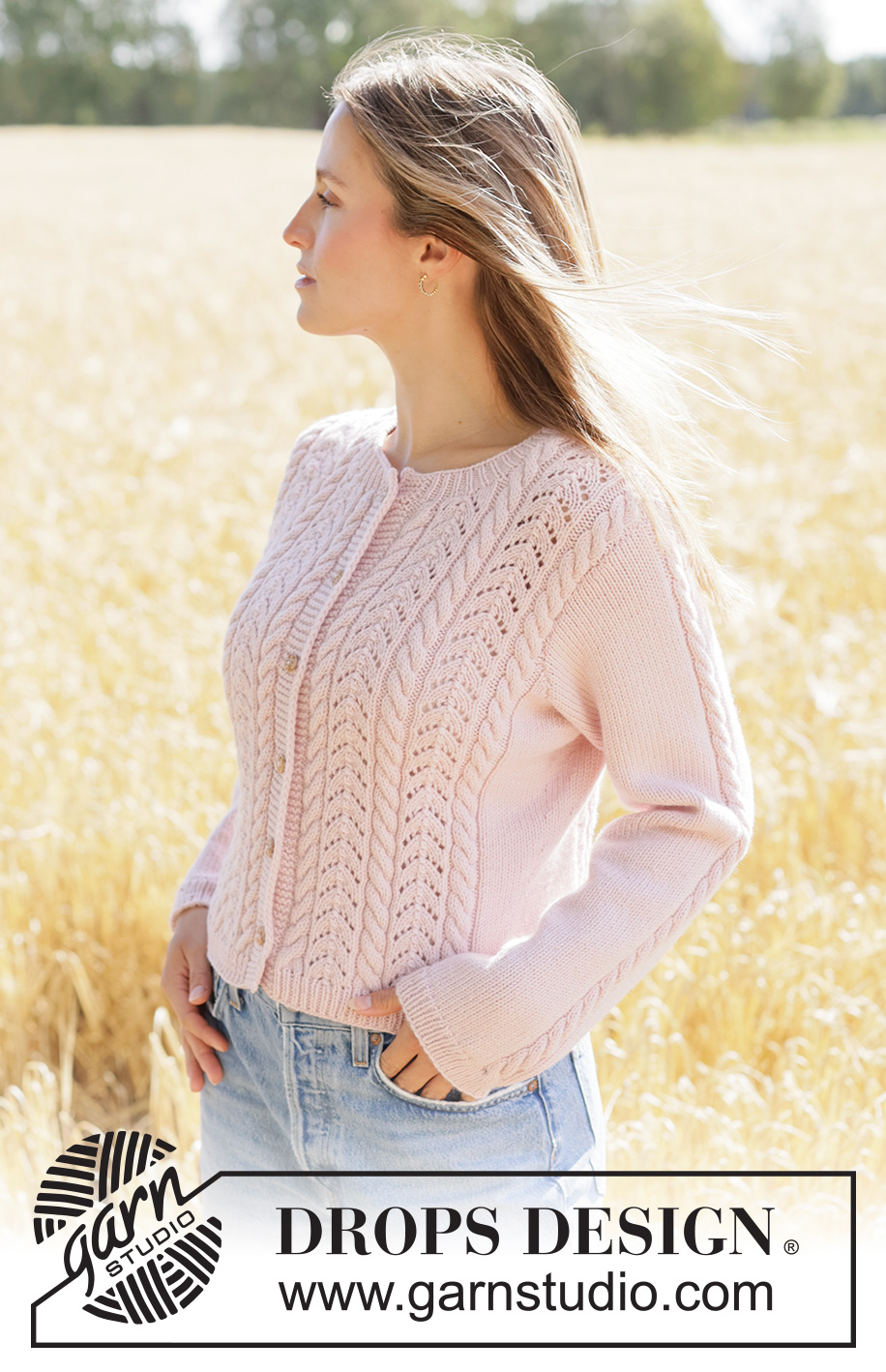 Forever Rose Cardigan / DROPS 267-2 - Propínací svetr s copánkovým a krajkovým vzorem pletený zdola nahoru z příze DROPS Daisy nebo DROPS Cotton Merino. Velikost XS - XXXL.