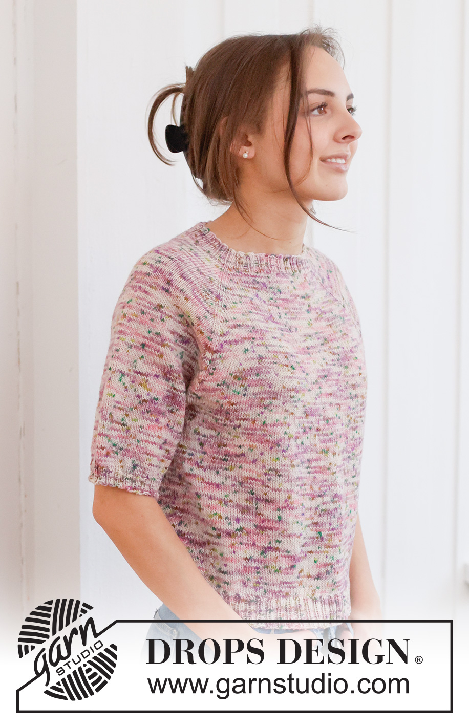 Memories of Provence Tee / DROPS 267-29 - Ylhäältä alas neulottu pusero DROPS Fabel-langasta. Työssä on raglanlinjat ja lyhyet hihat. Koot S - XXXL.