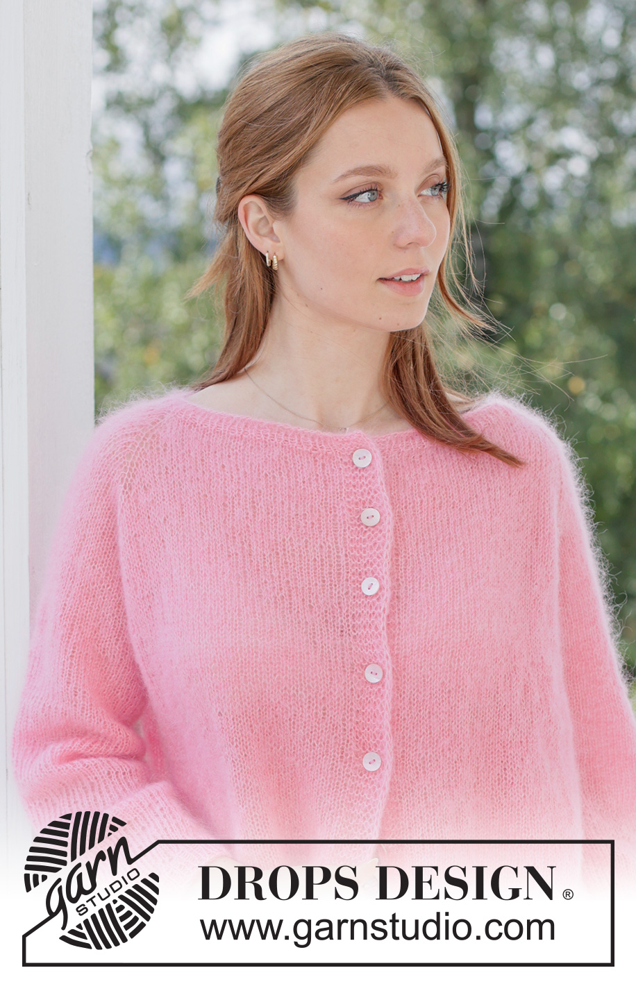 Persephone Cardigan / DROPS 267-6 - Prjónuð peysa úr 2 þráðum DROPS Kid-Silk eða 1 þræði DROPS Brushed Alpaca Silk. Stykkið er prjónað ofan frá og niður með laskalínu og i-cord. Stærð XS - XXXL.