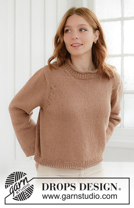 Toffee Glow Sweater / DROPS 268-27 - Ylhäältä alas neulottu pusero DROPS Paris-langasta. Työssä on sileää neuletta, eurooppalainen kaarroke, pieniä palmikoita ja rullareunus. Koot XS - XXXL.