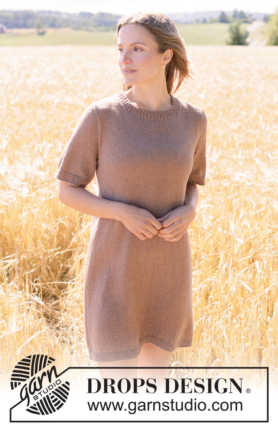 Iced Coffee Dress / DROPS 268-34 - Prjónaður kjóll úr DROPS Belle. Stykkið er prjónað ofan frá og niður í sléttprjóni með evrópsku berustykki og i-cord. Stærð XS - XXXL.