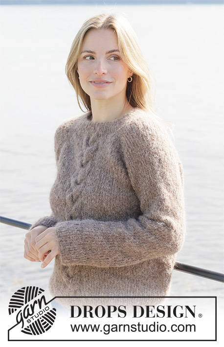Toffee Twist Sweater / DROPS 272-8 - Pull tricoté avec 1 fil DROPS Melody ou bien avec 2 fils Brushed Alpaca Silk. Se tricote de haut en bas avec emmanchures raglan et torsades. Du XS au XXXL.
