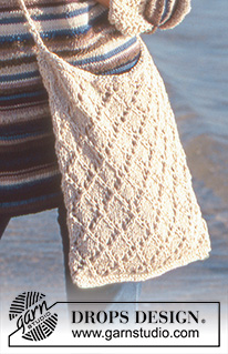 Water Levels / DROPS 65-8 - Knitted sweater with stripes in DROPS Muskat, DROPS Den-M-Nit, and DROPS Cotton Frisé. Sizes: S-L. Knitted bag/tiote bag in DROPS Safran Mouliné.