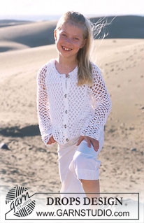 Atlantica / DROPS 90-16 - Chaqueta de niña a ganchillo DROPS en Muskat
