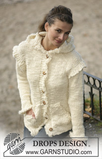 DROPS 96-15 - Cardigan DROPS con capucha.