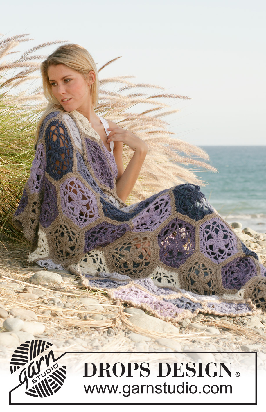 Provence Breeze / DROPS 99-30 - Kahekordsest DROPS Alpaca lõngast heegeldatud motiividega tekk
