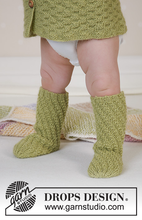 Twister Socks / DROPS Baby 14-10 - strikkeopskrifter fra Design
