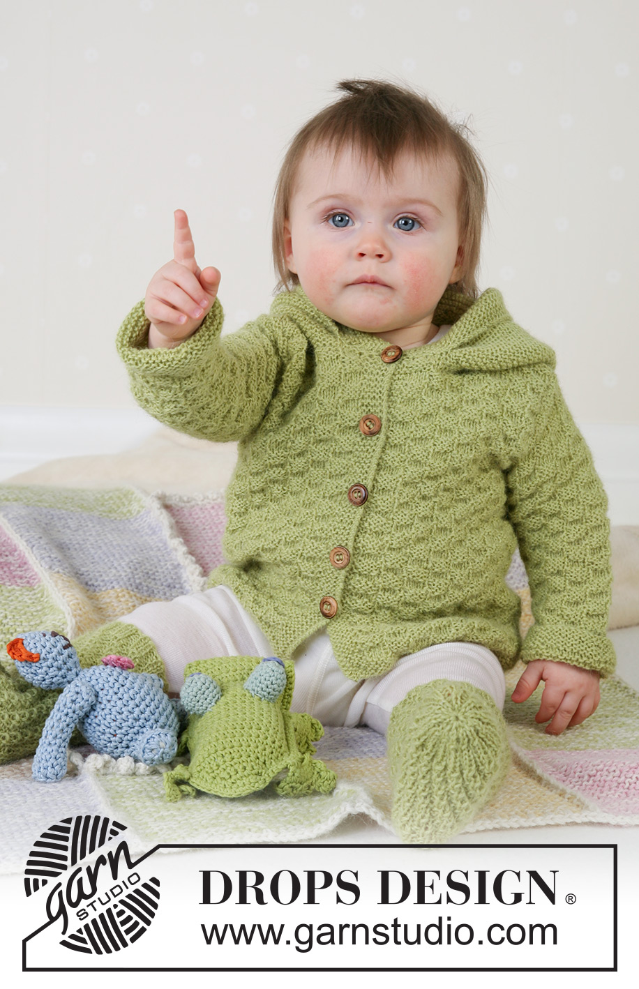 Green Leaf Cardigan / DROPS Baby 14-3 - Vauvan ja lapsen neulotut takki, potkuhousut ja putkisukat DROPS Alpaca-langasta. Takissa on huppu. Koot 1 kuukausi - 4 vuotta.