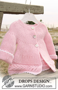 DROPS Baby 20-12 - Jacket knitted from side to side in garter st and lace pattern for baby and children in DROPS BabyMerino