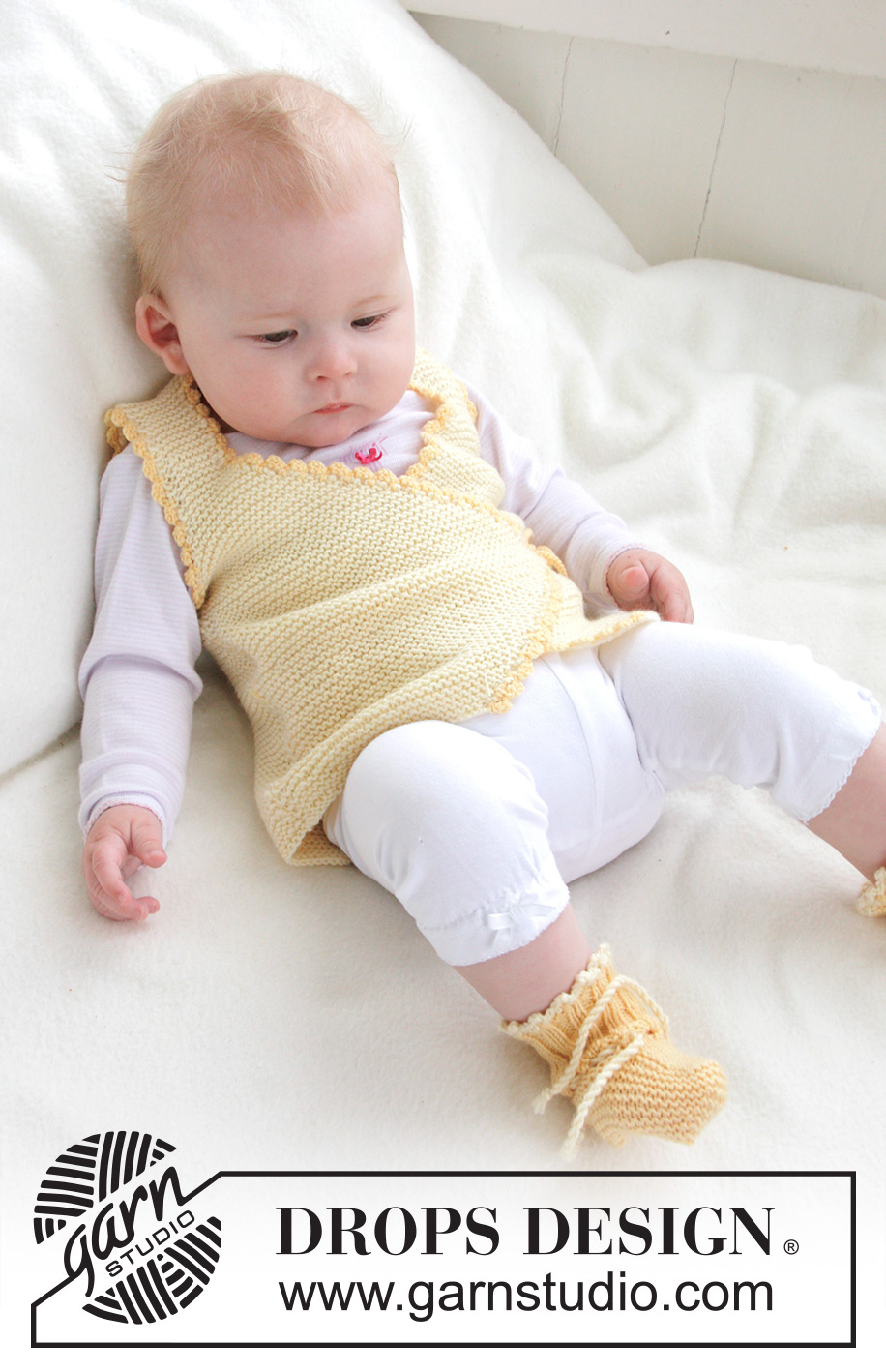 Honey Suckle / DROPS Baby 21-12 - Strikket vest og tøfler med riller og heklekanter til baby og barn i DROPS BabyMerino