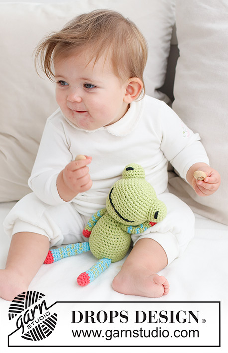 Frankie / DROPS Baby 21-45 - Crochet frog in DROPS Paris
