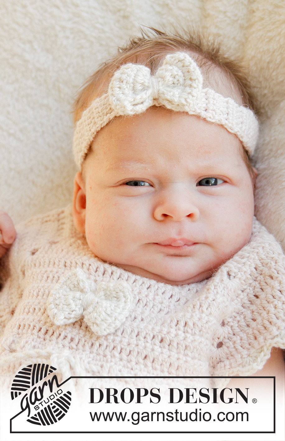 Baby Butterfly / DROPS Baby 25-13 - Hæklet hårbånd med sløjfe til baby i DROPS BabyAlpaca Silk. 
Str 0-4 år
