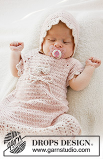 Beth / DROPS Baby 25-16 - Klänning virkad uppifrån och ned med raglan, korta ärmar och solfjädersmönster till baby i DROPS BabyAlpaca Silk. Stl 0 - 4 år