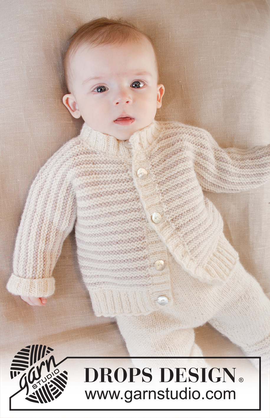 Little Darcy / DROPS Baby 25-18 - Vauvan ainaoikeinneulottu raitajakku DROPS Karisma-langasta. Koot 0 - 4 v.