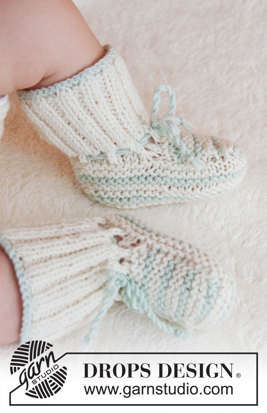 First Impression Booties / DROPS Baby 25-25 - Chaussons au tricot pour bébé, au point mousse, en DROPS BabyMerino. Taille : préma à 4 ans.