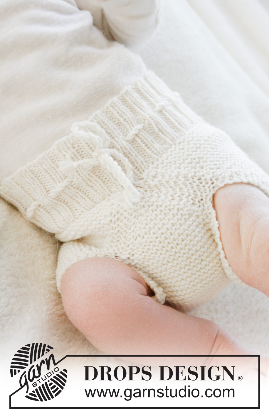 Pampered / DROPS Baby 25-9 - Knitted baby underpants in DROPS BabyMerino. Size premature – 4 years.