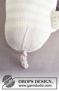 Sweet Betty / DROPS Baby 29-10 - Set consists of: Hat for baby with garter stitch and toy pig with stripes. Sizes premature - 4 years.
The set is knitted in DROPS BabyMerino.