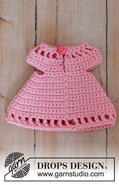 Spice Friends Dress / DROPS Baby & Children 38-18 - DROPS Paris lõngast ülevalt alla heegeldatud kleit nukule Stina, Tina, Minna ja Linna. Teema: mänguasjad