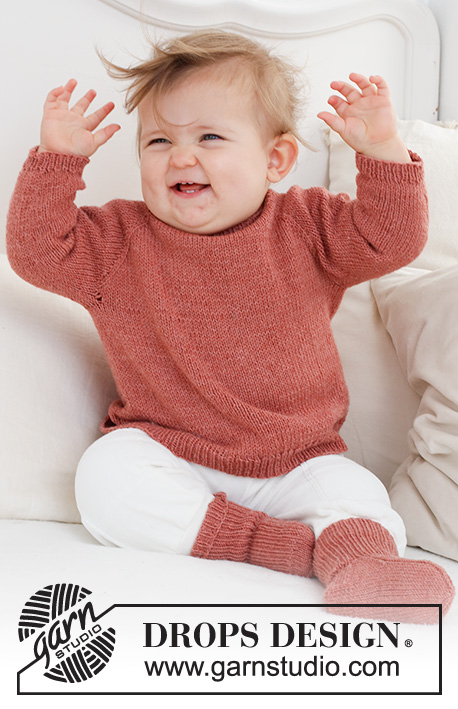 Rosy Cheeks Sweater / DROPS Baby 42-3 - Stickad tröja till baby och barn i DROPS Safran. Arbetet stickas uppifrån och ner med raglan. Storlek 0 - 4 år.