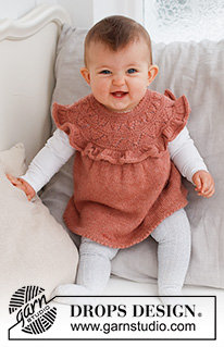 Sweet Primrose Dress / DROPS Baby 43-15 - Strikket kjole til baby og børn i DROPS Alpaca. Arbejdet strikkes oppefra og ned med rundt bærestykke, hulmønster og flæse på bærestykket. Størrelse 0 – 6 år.