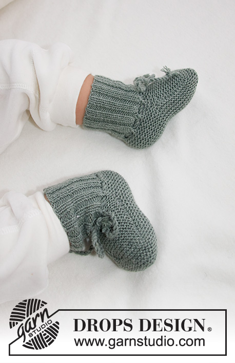 Tide Socks / DROPS Baby 43-20 - Knitted slippers for babies and children in DROPS BabyMerino. Sizes: Premature - 4 years.