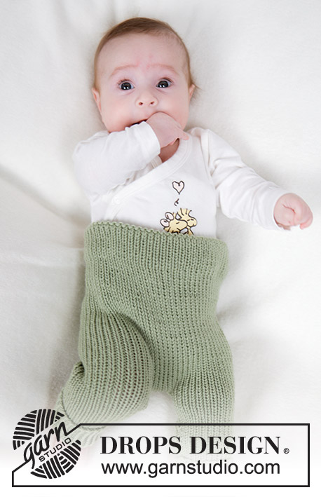 Ready to Stroll / DROPS Baby 45-17 - Gebreide broek voor baby’s in DROPS Merino Extra Fine. Het werk wordt van onder naar boven gebreid, in boordsteek. Maten 0 - 4 jaar.