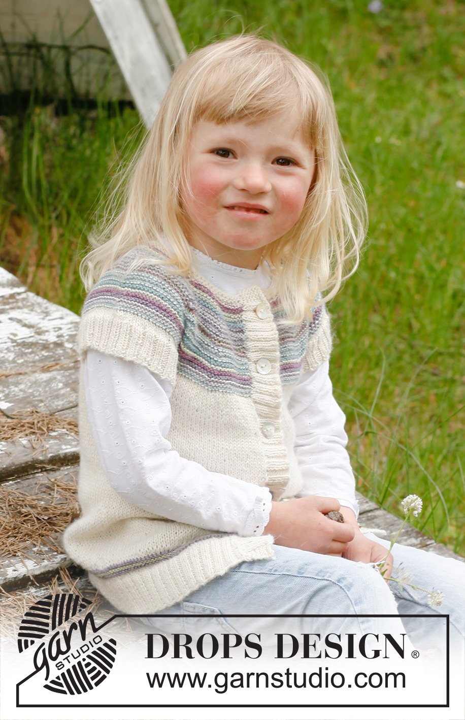Dear Prudence / DROPS Children 23-10 - DROPS BabyAplaca Silk lõngast kootud ümara passega ja Norra mustriga laste kampsun. Suurus 3 kuni 12 aastat.