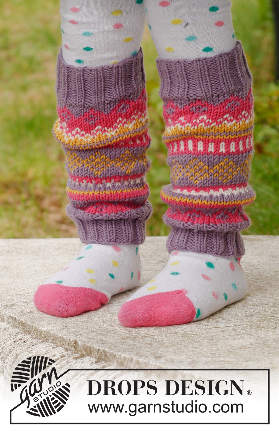 Fideli leg-warmers / DROPS Children 23-44 - Strikkede leggvarmere med nordisk mønster i DROPS Merino Extra Fine til barn i størrelse 3 til 12 år
