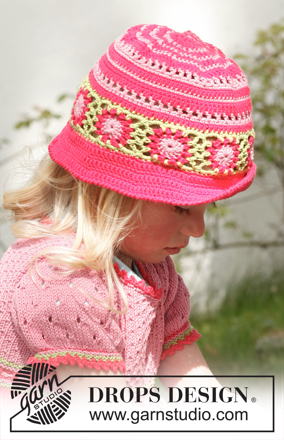 Sweet berries hat / DROPS Children 23-48 - Crochet hat in DROPS Safran. Size children 3 to 12 years.