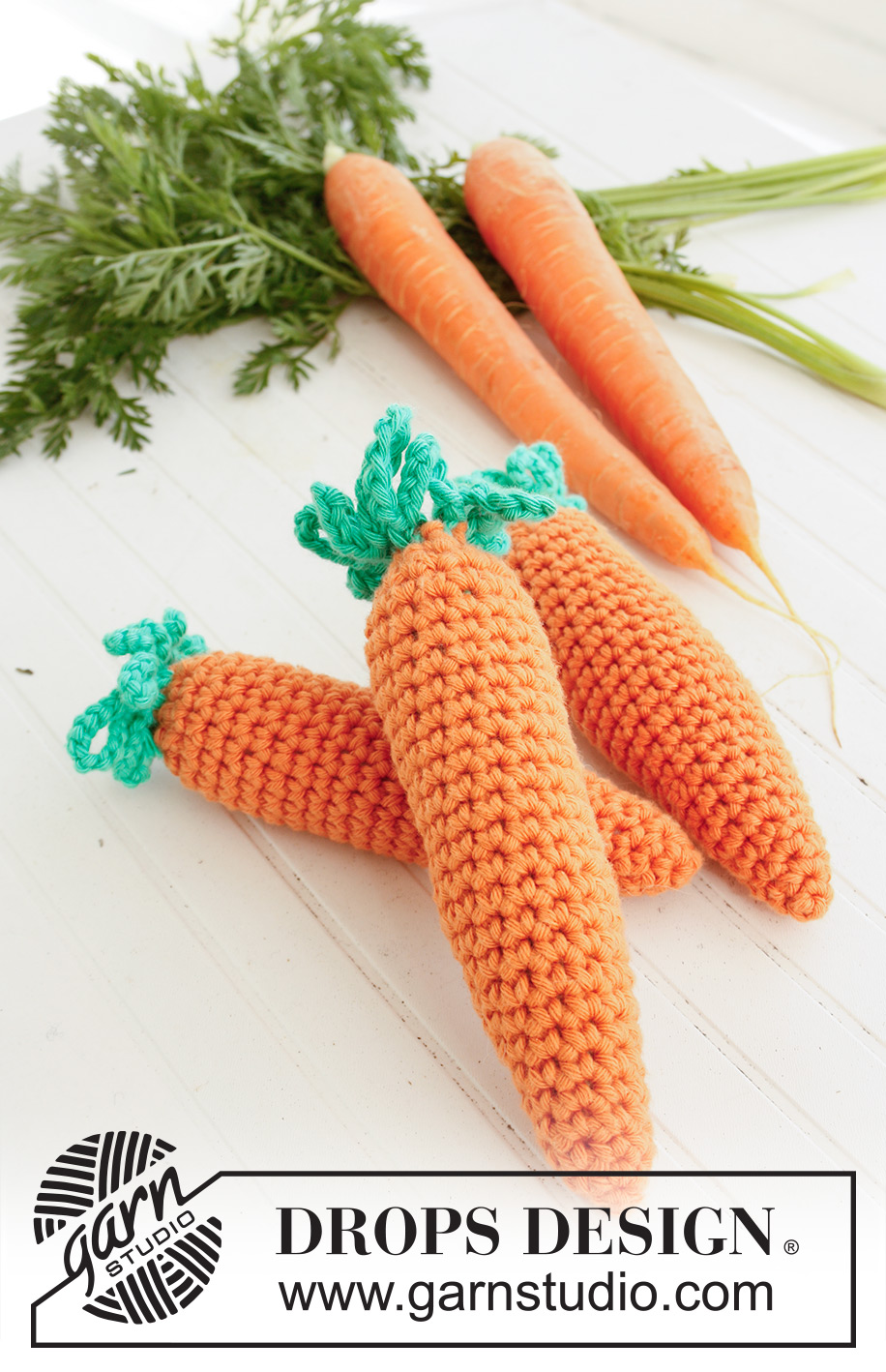 Bugs bunny / DROPS Children 23-57 - Crochet toy carrot in DROPS Paris.