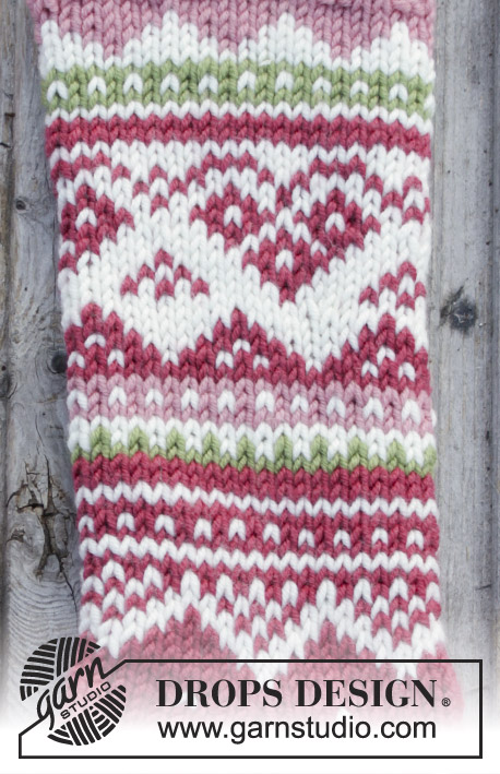 Visby Socks / DROPS Children 30-12 - Knitted socks with multi-coloured Norwegian pattern for kids. Sizes 24 - 37.
The piece is worked in DROPS Merino Extra Fine.