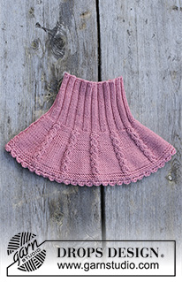 Lille Lisa / DROPS Children 30-15 - Settet består av: Strikket lue og hals med små fletter til barn. Størrelse 3 - 12 år. Settet er strikket i DROPS Merino Extra Fine.