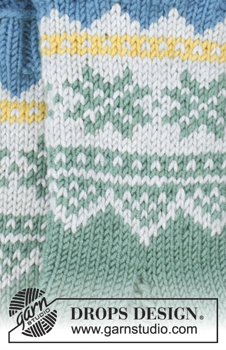 Seiland Socks / DROPS Children 30-6 - Gestrickte Socken mit mehrfarbigem nordischem Muster für Kinder. Größe 24-37. Die Arbeit wird gestrickt in DROPS Merino Extra Fine.