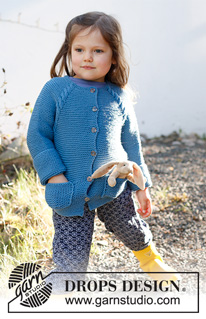 Autumn Smiles Cardigan / DROPS Children 37-15 - Knitted jacket for babies and children in DROPS Merino Extra Fine. The piece is worked top down with raglan, garter stitch, cables and pockets. Sizes 6 months - 8 years.