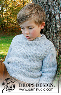 Weekend Games Jumper / DROPS Children 40-20 - Lapsen ylhäältä alas neulottu pusero DROPS Sky-langasta. Työssä on kaksinkertainen pääntien reunus, kohoneuletta ja satulaolkapäät. Koot 3 - 14 vuotta.