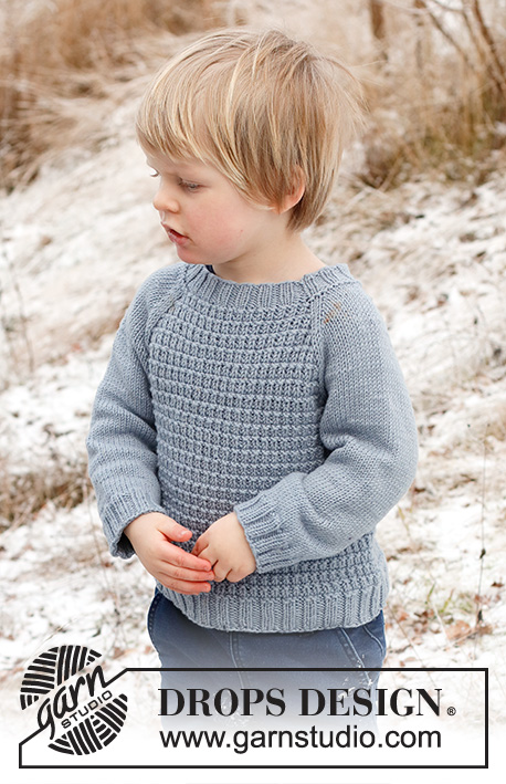 Open Breeze / DROPS Children 41-16 - Strikket bluse til børn i DROPS Merino Extra Fine. Arbejdet strikkes oppefra og ned med raglan og strukturmønster. Størrelse 2 - 12 år.