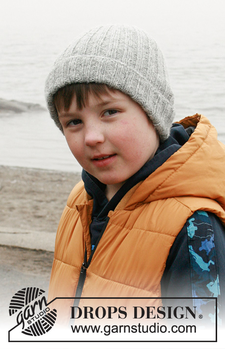 Winter Fun / DROPS Children 41-28 - Knitted hat for children in DROPS Sky. Piece is knitted in rib with fold. Size 2 to 12 years