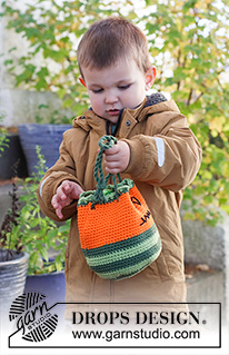 Scary Pumpkin Bag / DROPS Children 44-11 - Hæklet græskar godtepose / taske i DROPS Paris. Arbejdet hækles rundt i striber med broderet ansigt. Tema: Halloween.