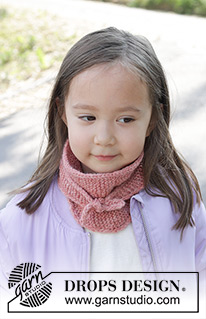 Pretty Peach Shawl / DROPS Children 47-22 - Gebreide omslagdoek/sjaal voor kinderen in DROPS Sky. Het werk wordt overdwars gebreid in ribbelsteek.